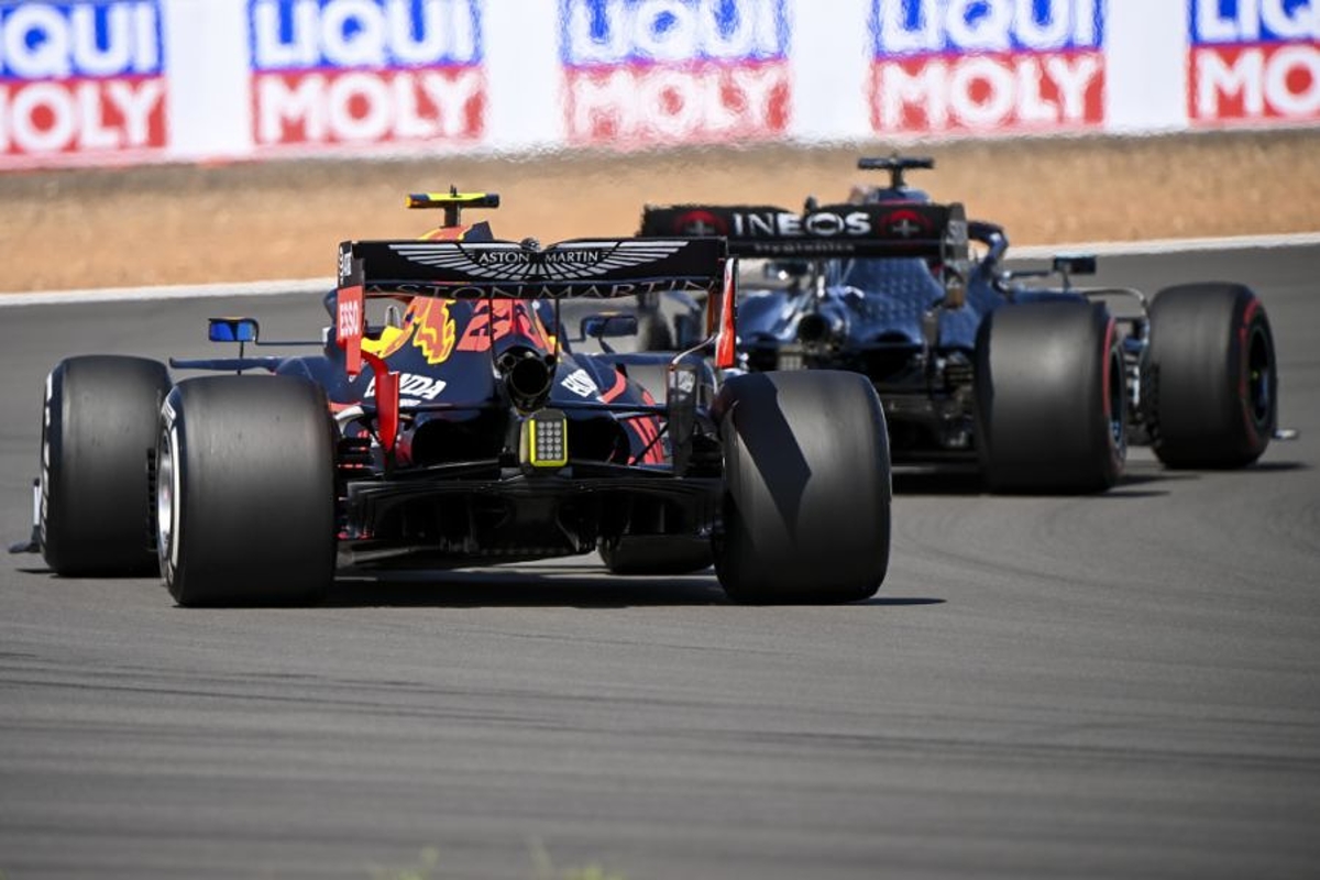 Red Bull ziet vooruitgang: "Hebben een aardig beeld van wat Mercedes doet"