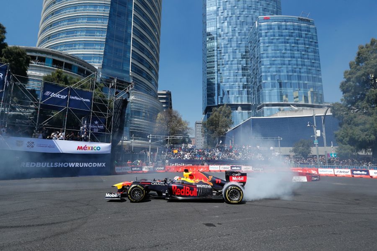 Red Bull delight 130,000 fans with "crazy" Perez show
