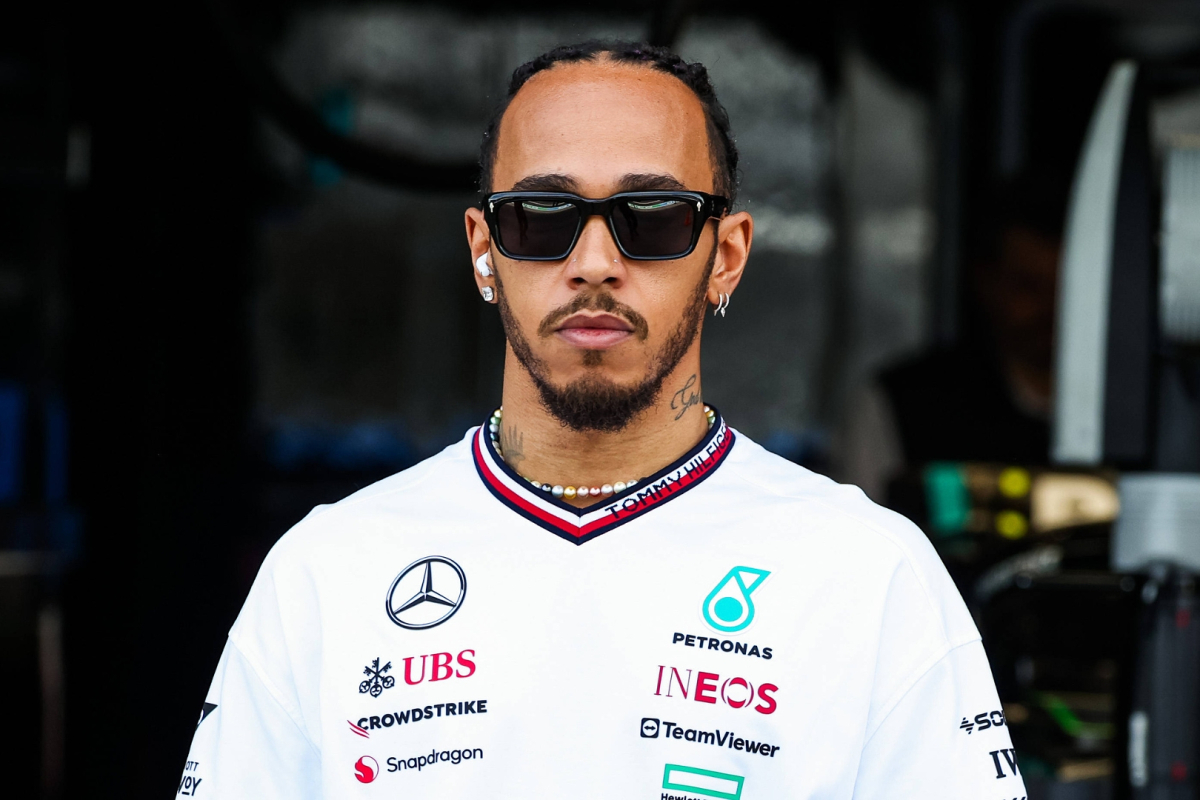 Hamilton captured in EMBARASSING Japanese GP crash