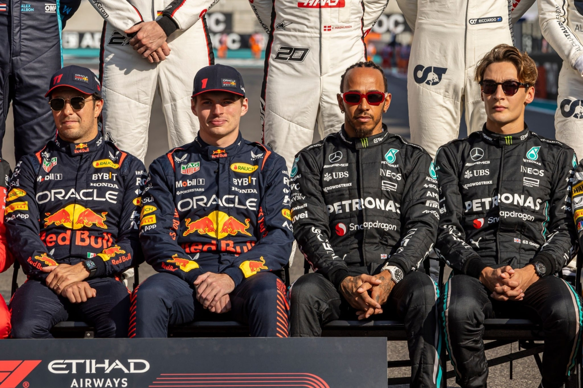 Villeneuve over vermeend Red Bull-contact Hamilton: "Gesprekken worden altijd gevoerd"