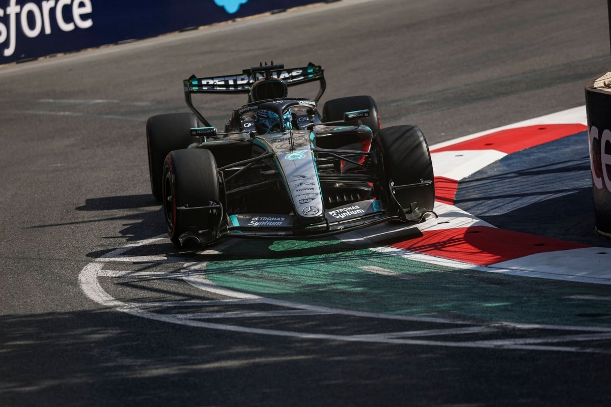 Russell during FP1 in Baku