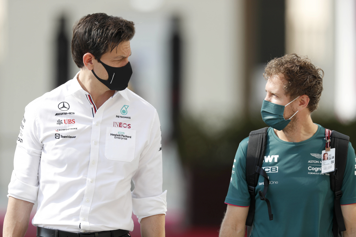 Wolff hint dat Vettel kandidaat is voor Mercedes-zitje: "Heeft de snelheid nog"