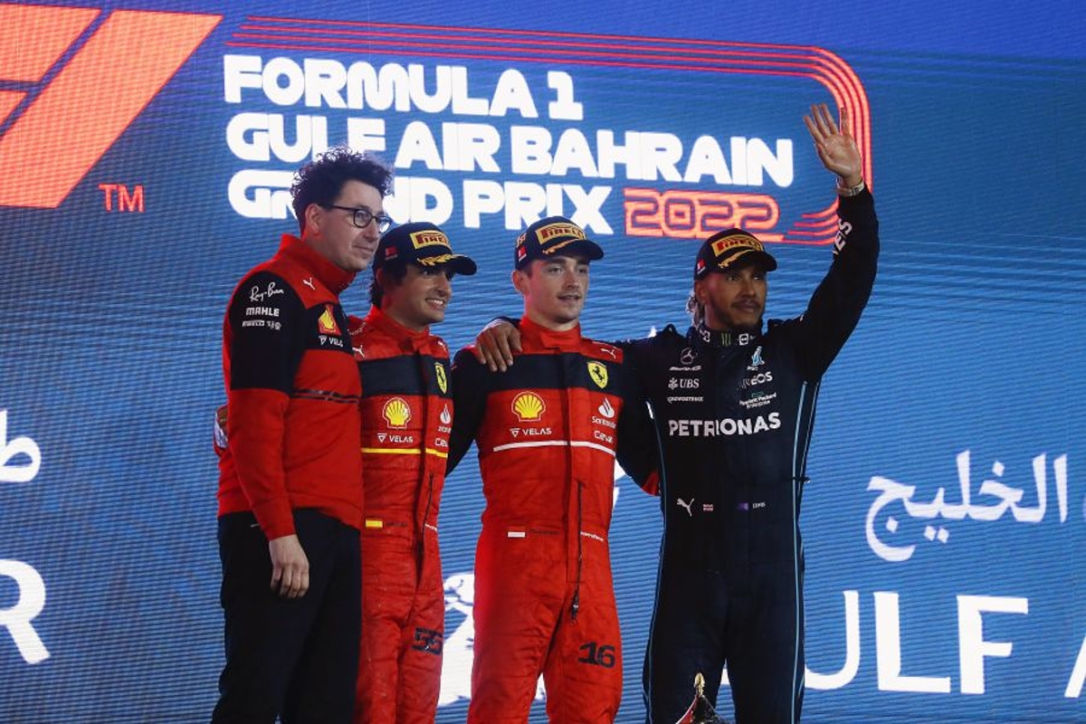 Hamilton prend parti : "Je suis fan de Ferrari, je soutiens Leclerc !"