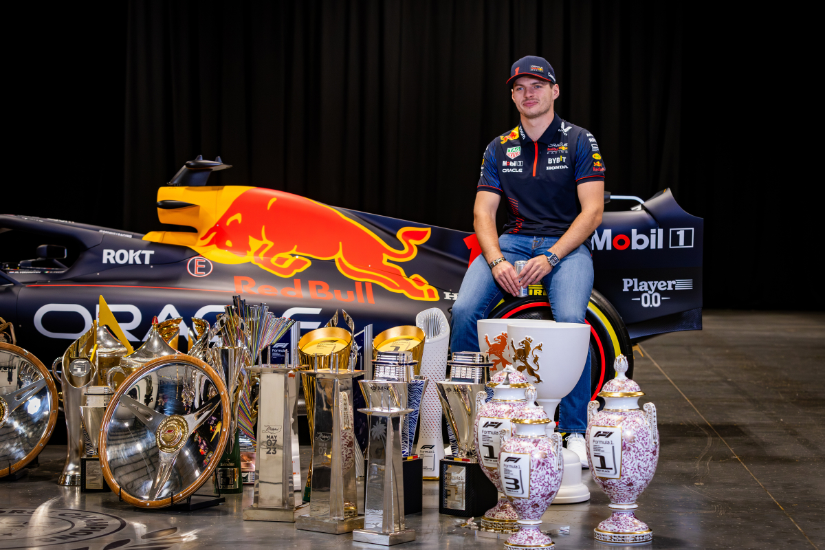 Red Bull blikt in bijzondere video terug op weg Verstappen naar drie wereldtitels