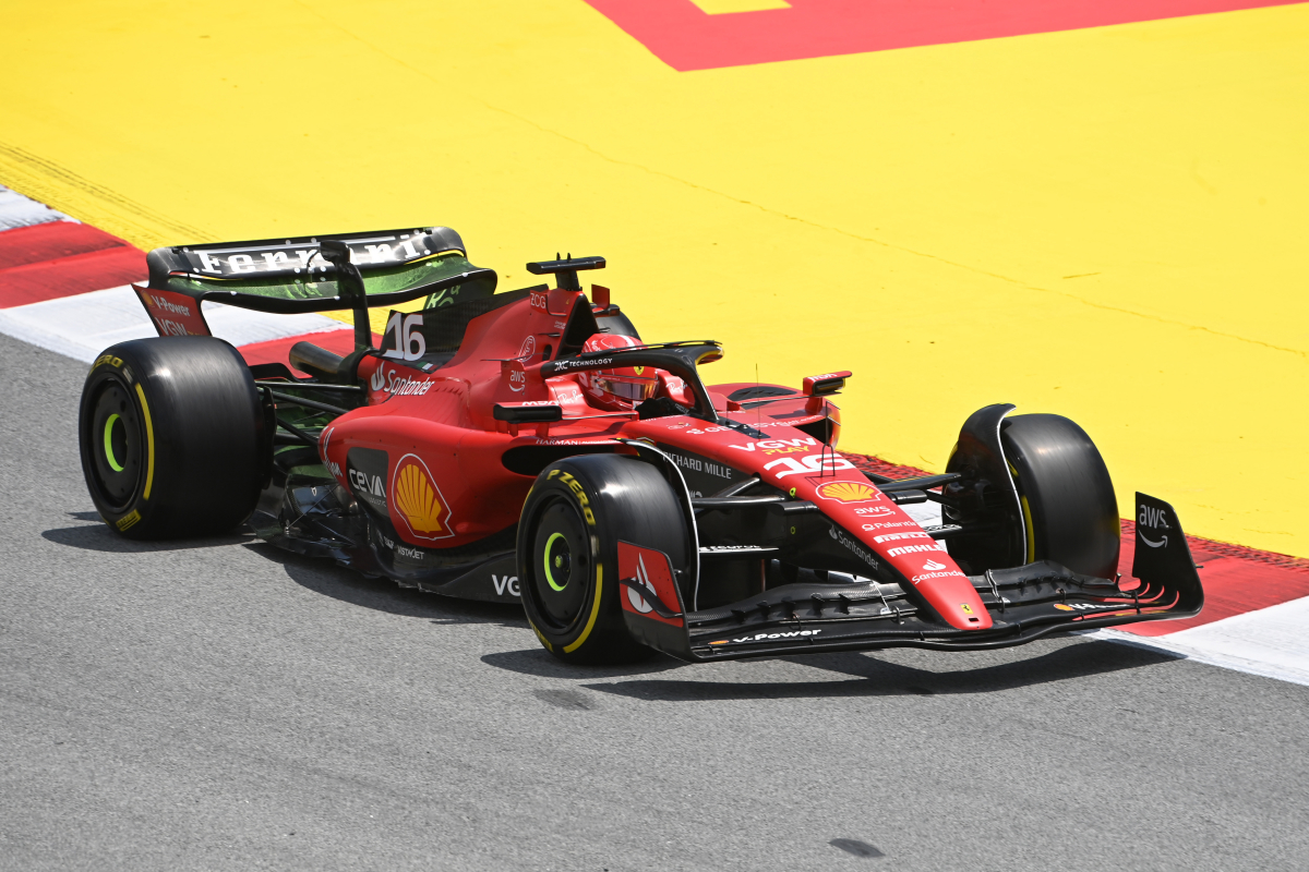 Leclerc start Grand Prix van Spanje vanuit pitstraat na wisselen versnellingsbak