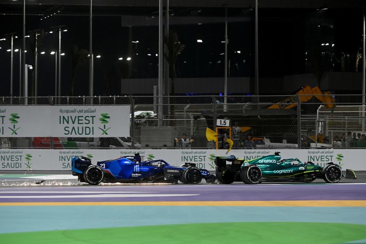 Albon penalised for Saudi Arabian GP collision