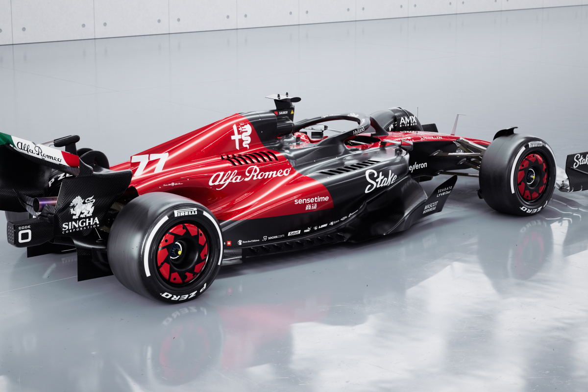 POLL: is de zwarte en rode livery van Alfa Romeo voor 2023 geslaagd?