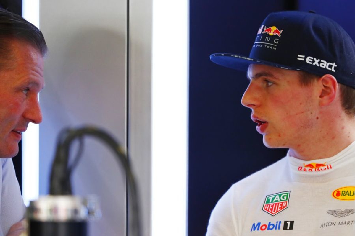 Jos Verstappen over gridstraf: "Max had zijn mond moeten houden"