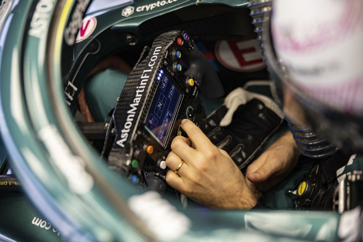 Vettel explains "small stuff" difficulty with Aston Martin