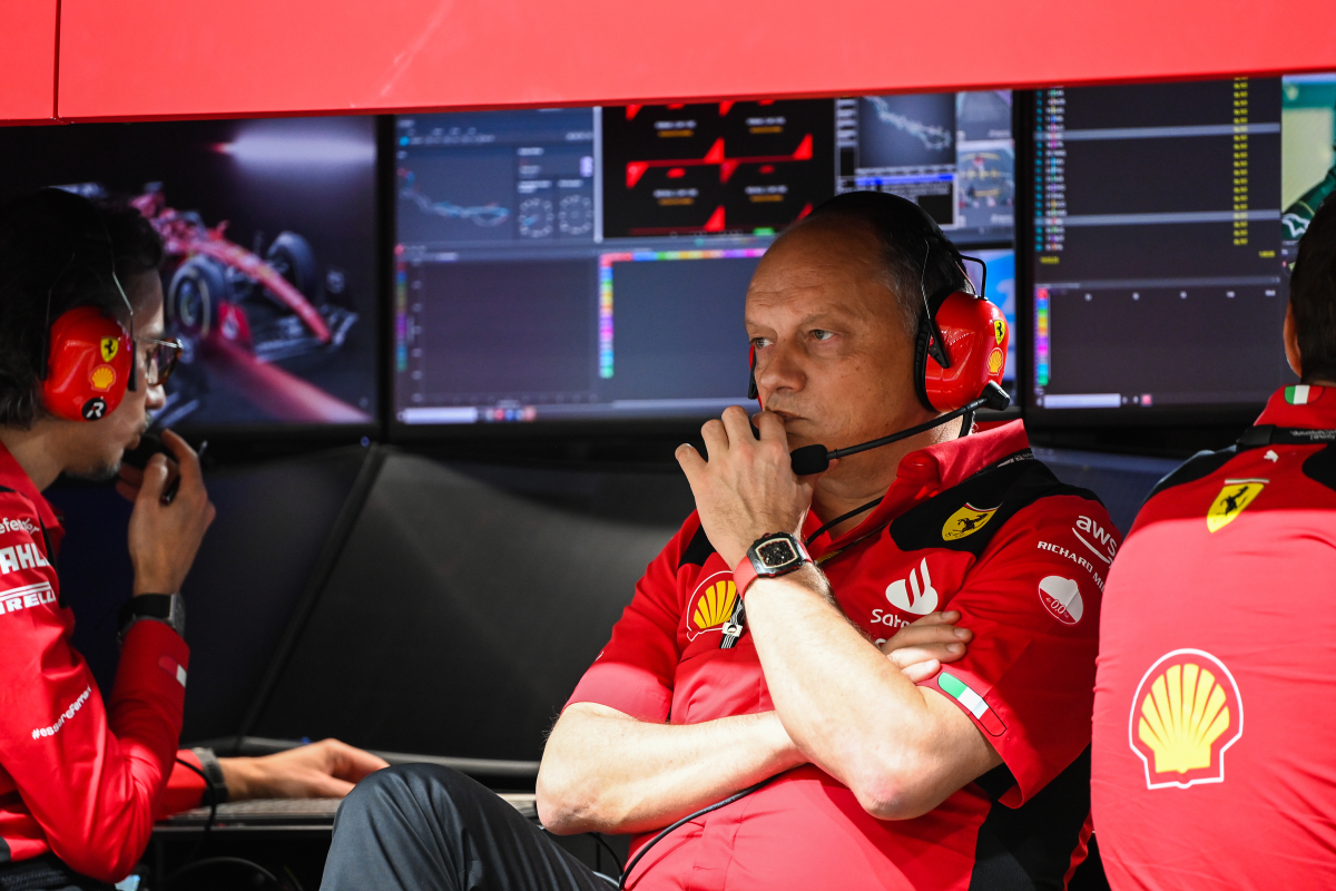 El jefe de Ferrari revela DETALLES de su relación con Sainz y Leclerc