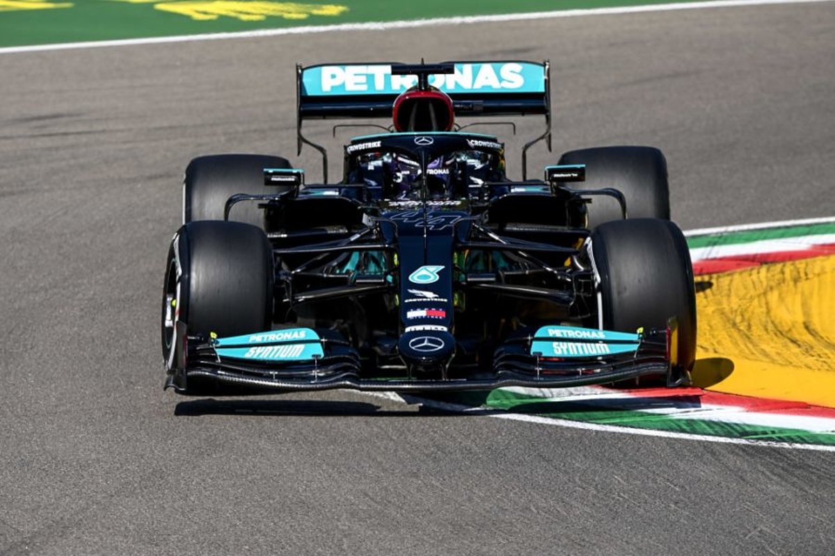 Tweede vrije training Grand Prix Imola: Verstappen in de problemen, Mercedes aan de top