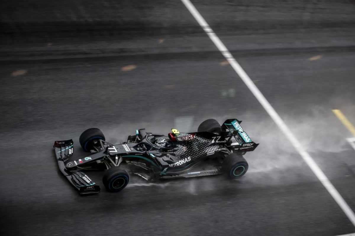 Hamilton pakt pole position: "Zag bijna niets"