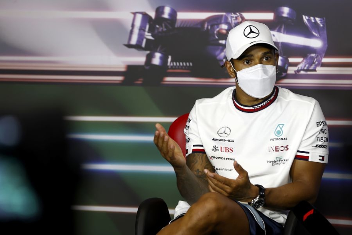 Hamilton 'can't afford to get tied up in a negative bubble'
