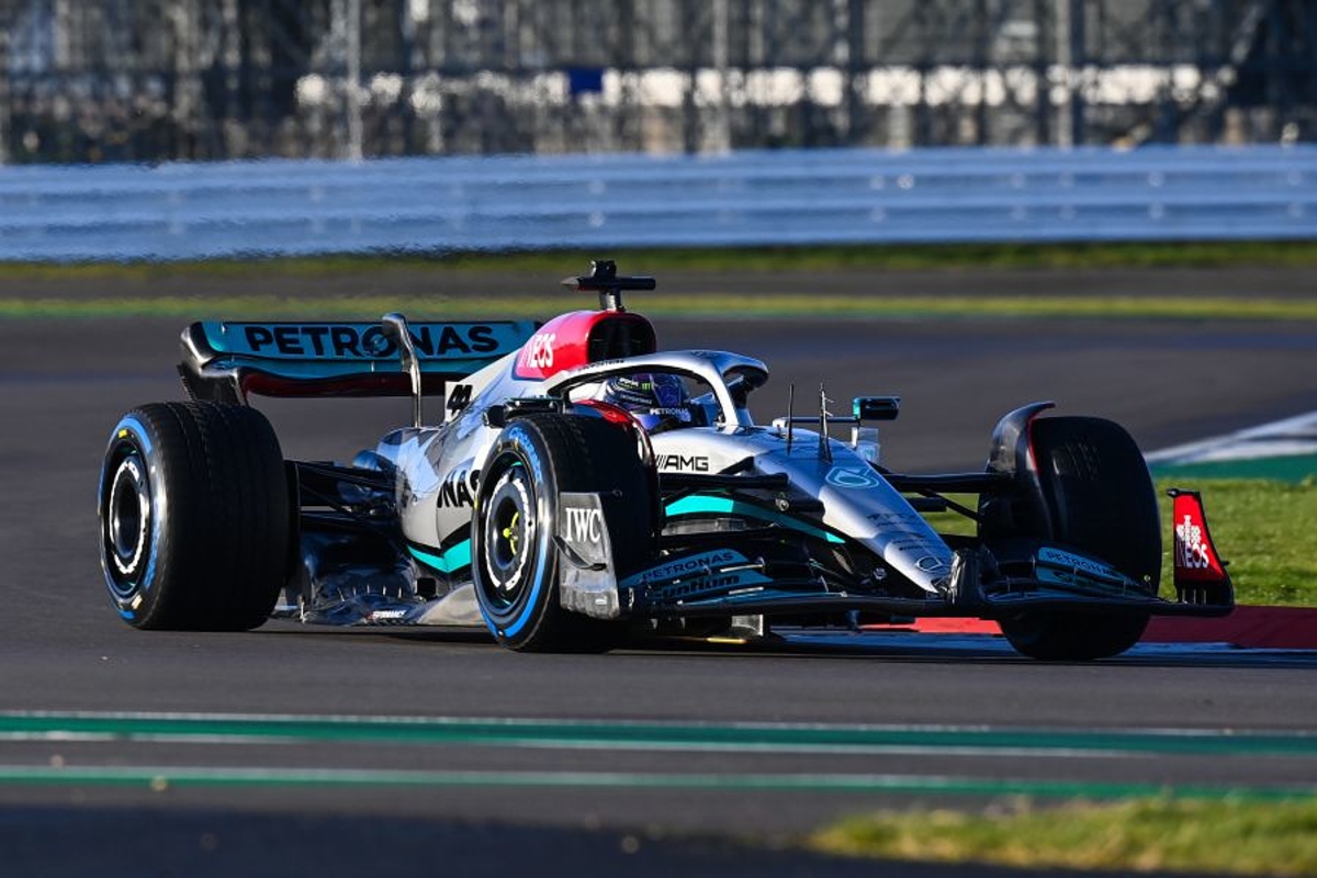 VIDEO: Lewis Hamilton y su carrera de prueba con el W13