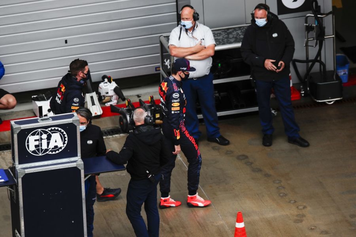 Montoya geniet volop: "En Verstappen en Hamilton zijn nog niet klaar met crashen!"