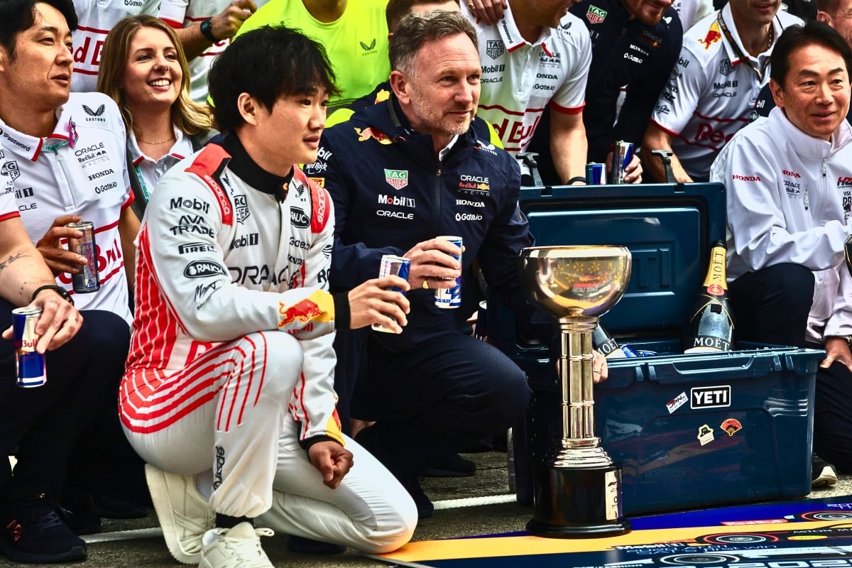 Red Bull celebrate Verstappen victory at Suzuka