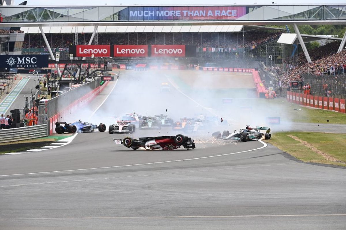 Zhou y su choque en Silverstone: "No necesito ver eso"