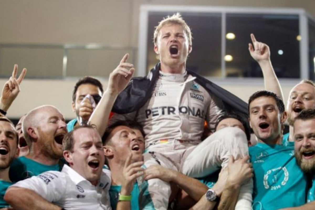 F1-exit Rosberg zorgt nog steeds voor verbazing bij Mercedes: "Het was een bizar moment"