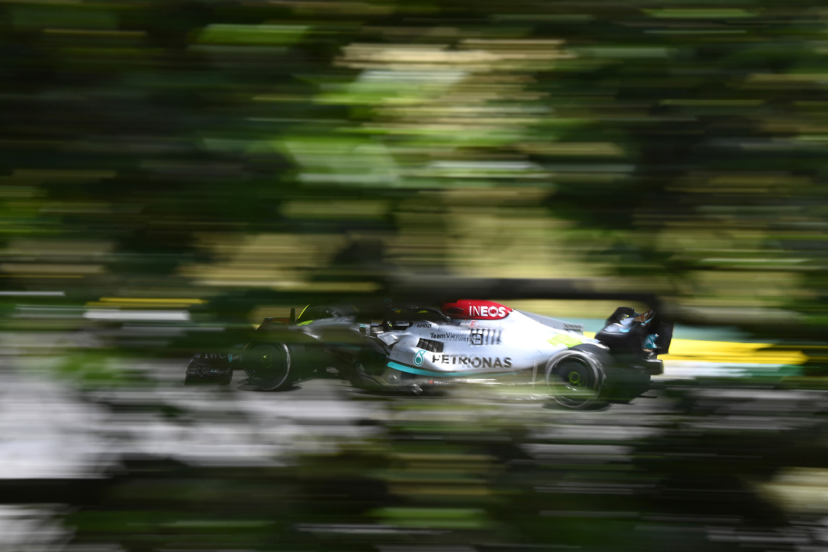 Hamilton kan geluk niet op met voorste Mercedes-startrij: "Dit is ongelofelijk"