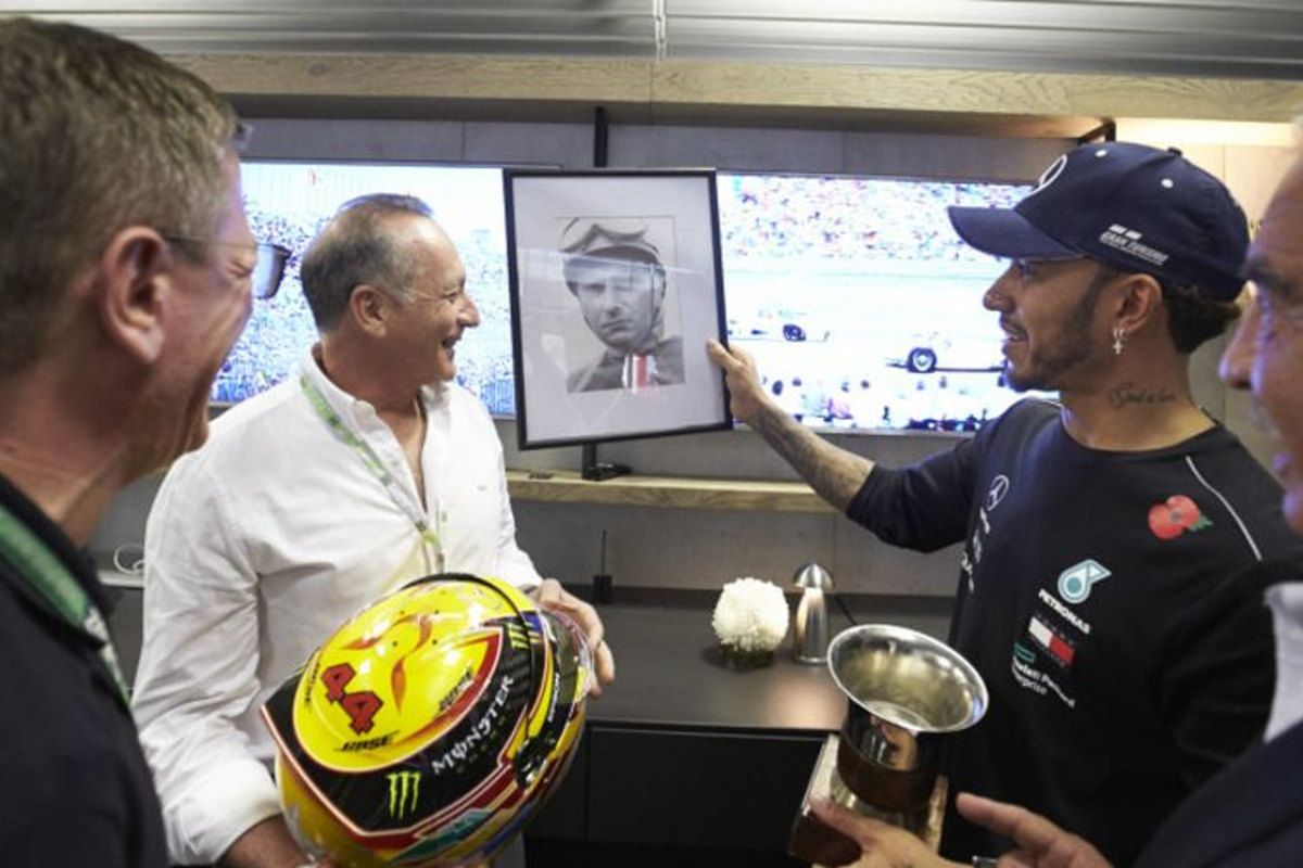 Hamilton honoured by Fangio family after fifth title