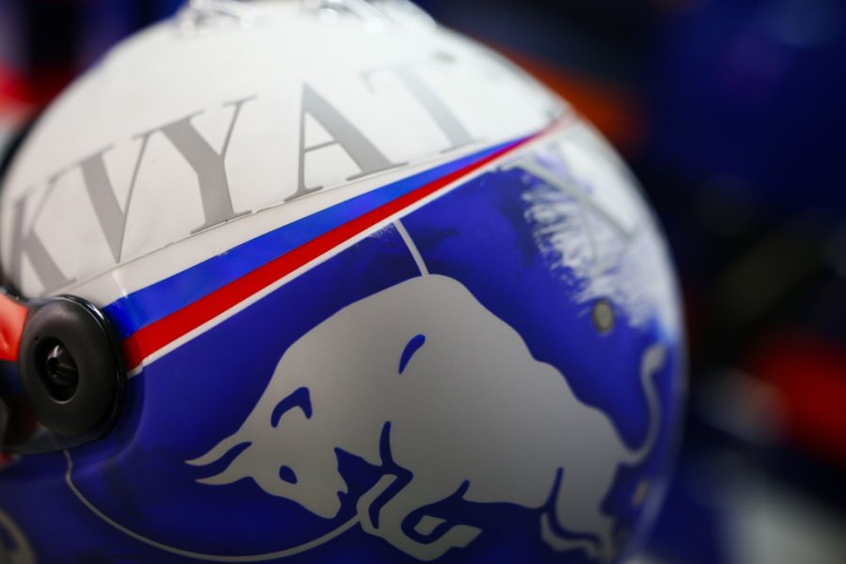 Kvyat heeft pech tijdens kwalificatie thuisrace: 'We waren niet op tijd klaar'