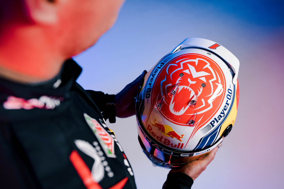 Max Verstappen reveals his 2023 Japanese Grand Prix helmet 