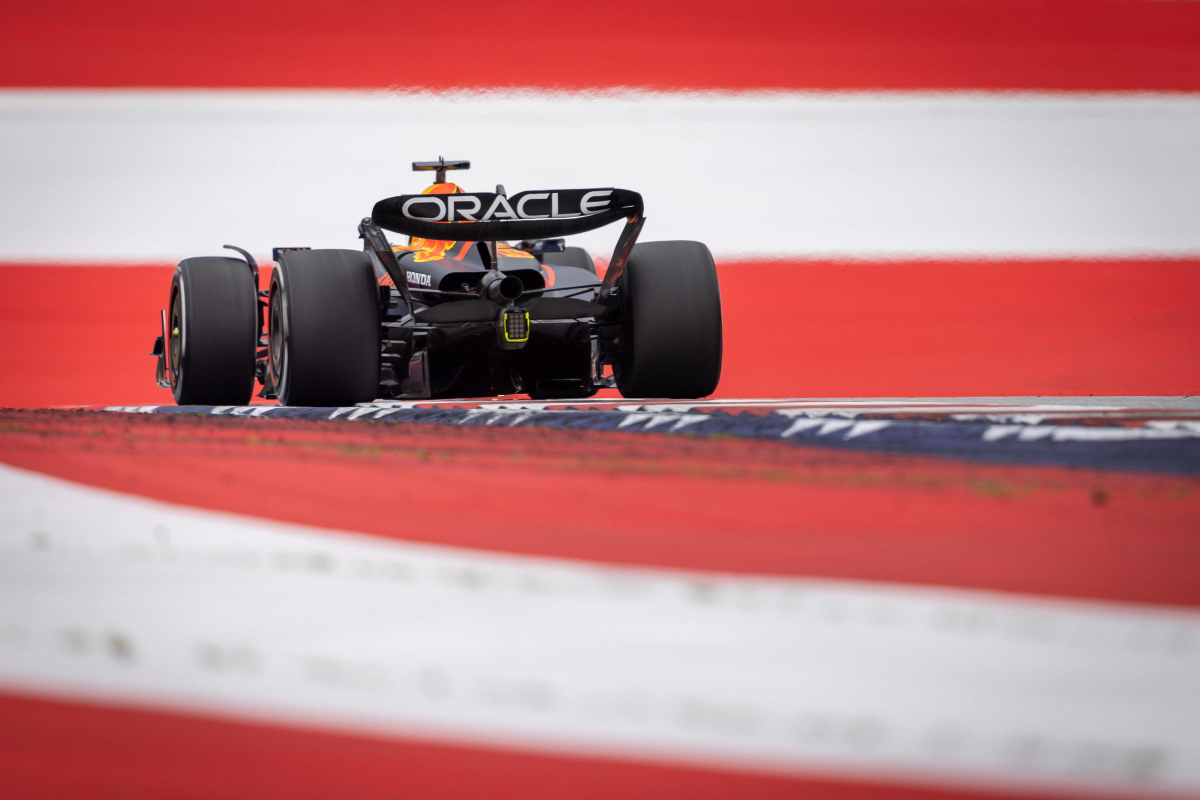 Verstappen vuelve a la pole en Austria; Checo Pérez, P8