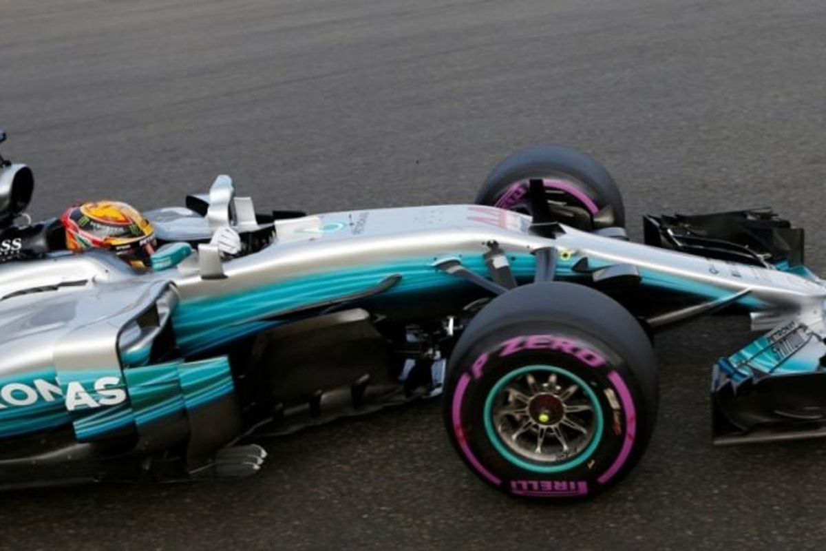 'Mercedes wil 2018-bolide afkijken van Red Bull Racing'