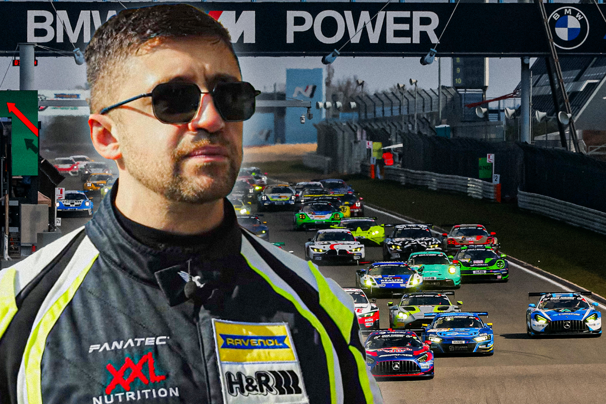 Misha Charoudin, socials