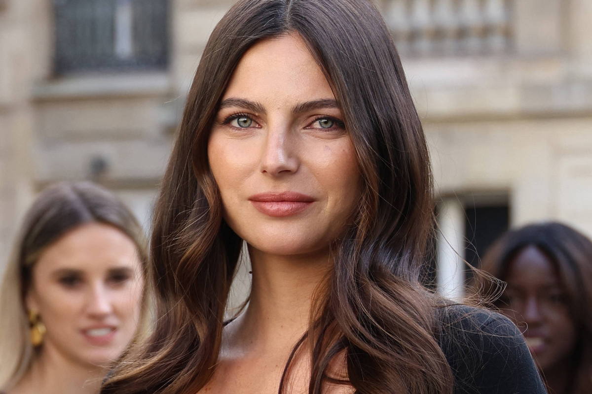 Kelly Piquet worstelt bij afwezigheid Verstappen: "Hier heb ik me niet voor aangemeld"