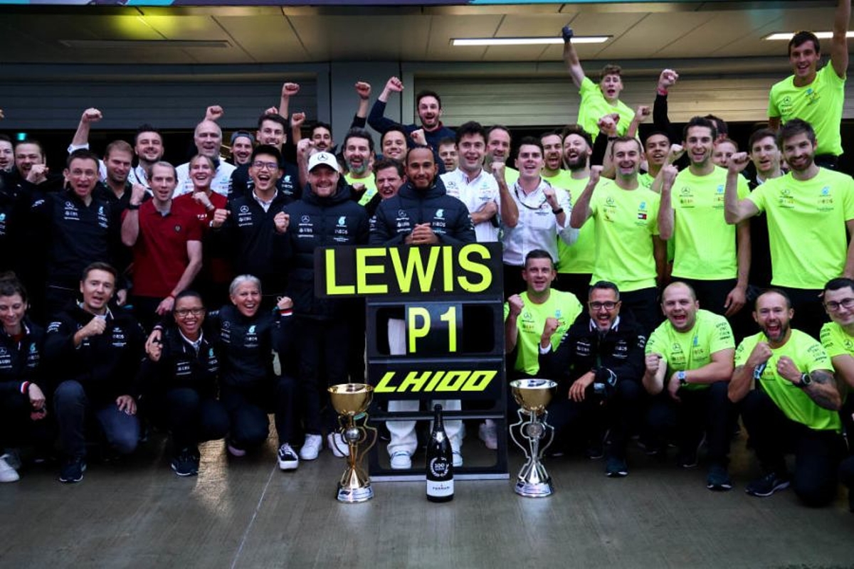 Mercedes calm after Sochi storm that led to Hamilton's "unbelievable achievement"