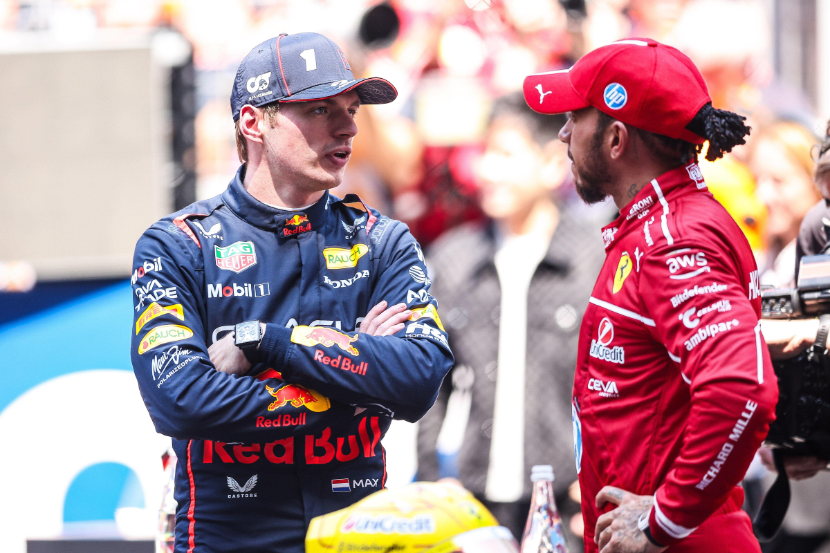 Verstappen reageert op uitspraken Hamilton over 'misbruiken' race-engineer