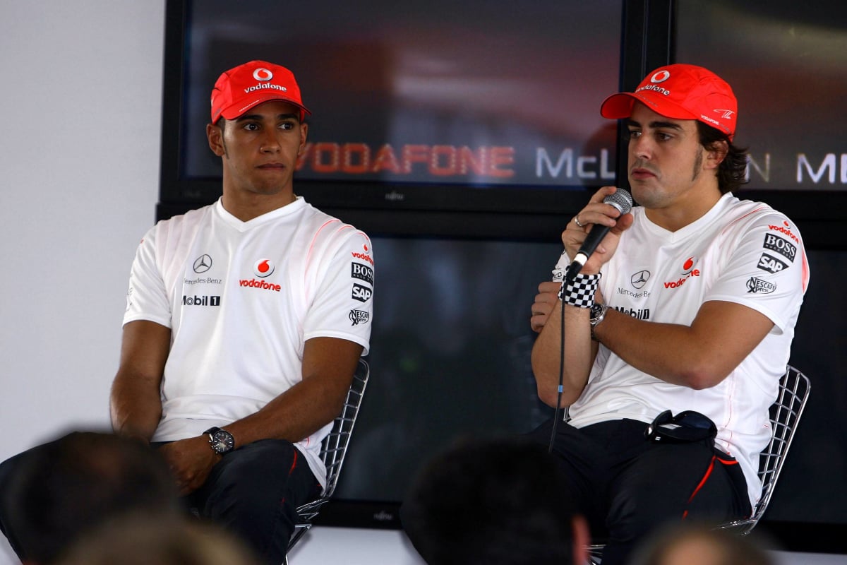 Alonso, Hamilton, McLaren, Mercedes, 2007, generic