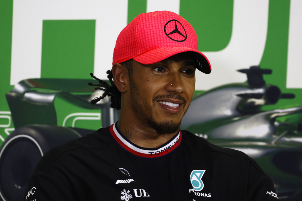 Hamilton: No pude pasar a Sergio Pérez