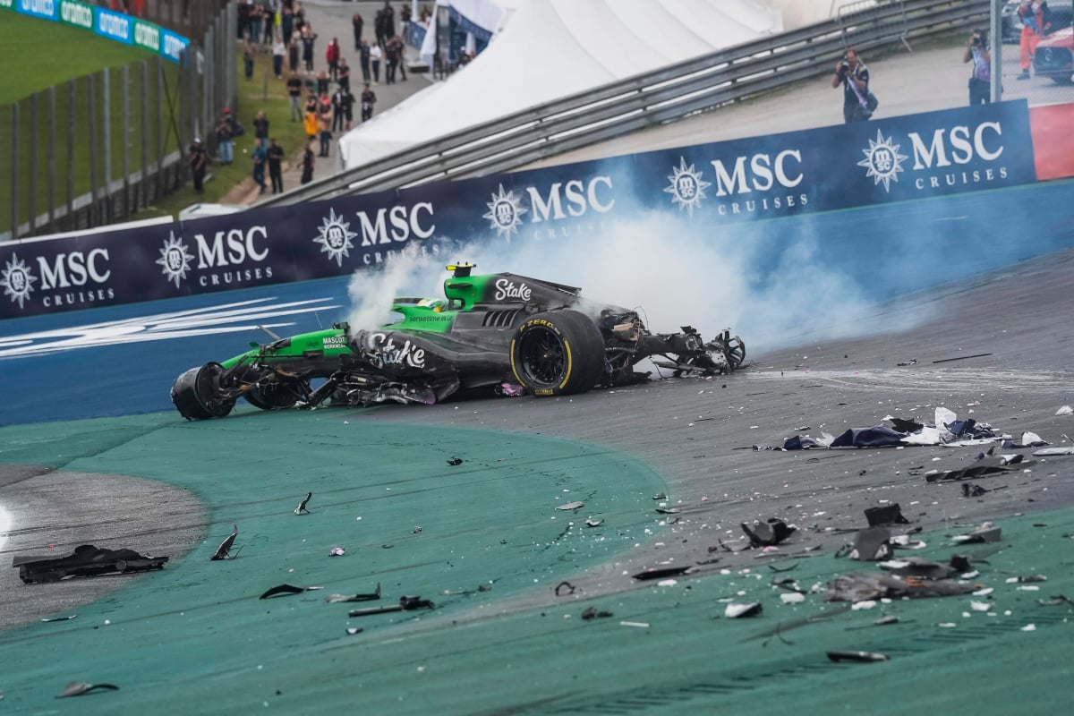 Big crash for Bortoleto in Sprint at Interlagos