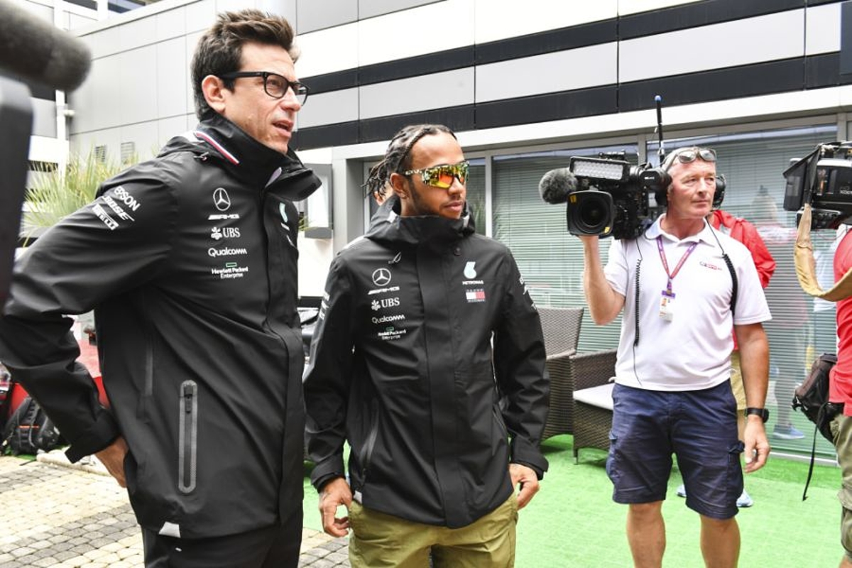 Wolff and Hamilton unite on Mercedes' "unrealistic" title hopes