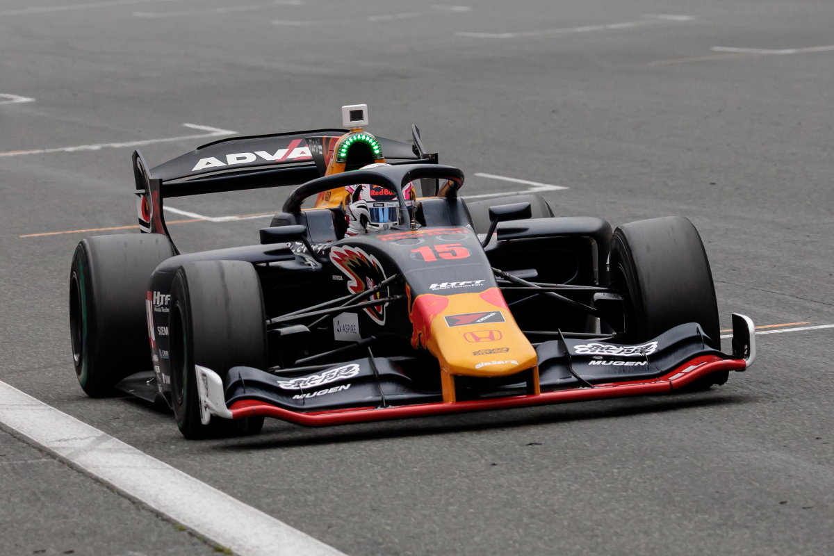 Super Formula-race stilgelegd na zware crash van onder andere Red Bull-junior Lawson