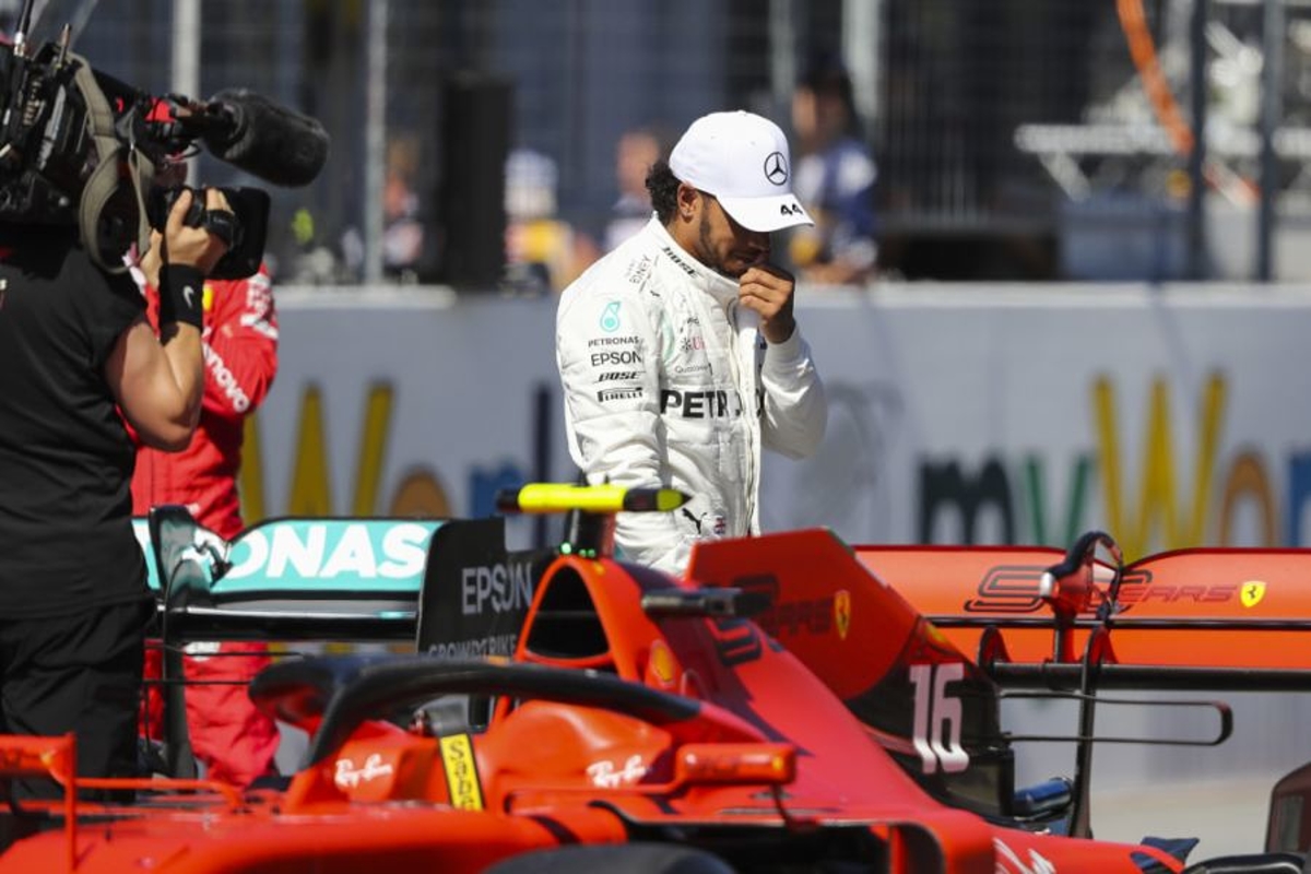 Button raadt overstap van Hamilton naar Ferrari af: 'Kan einde carrière zijn'