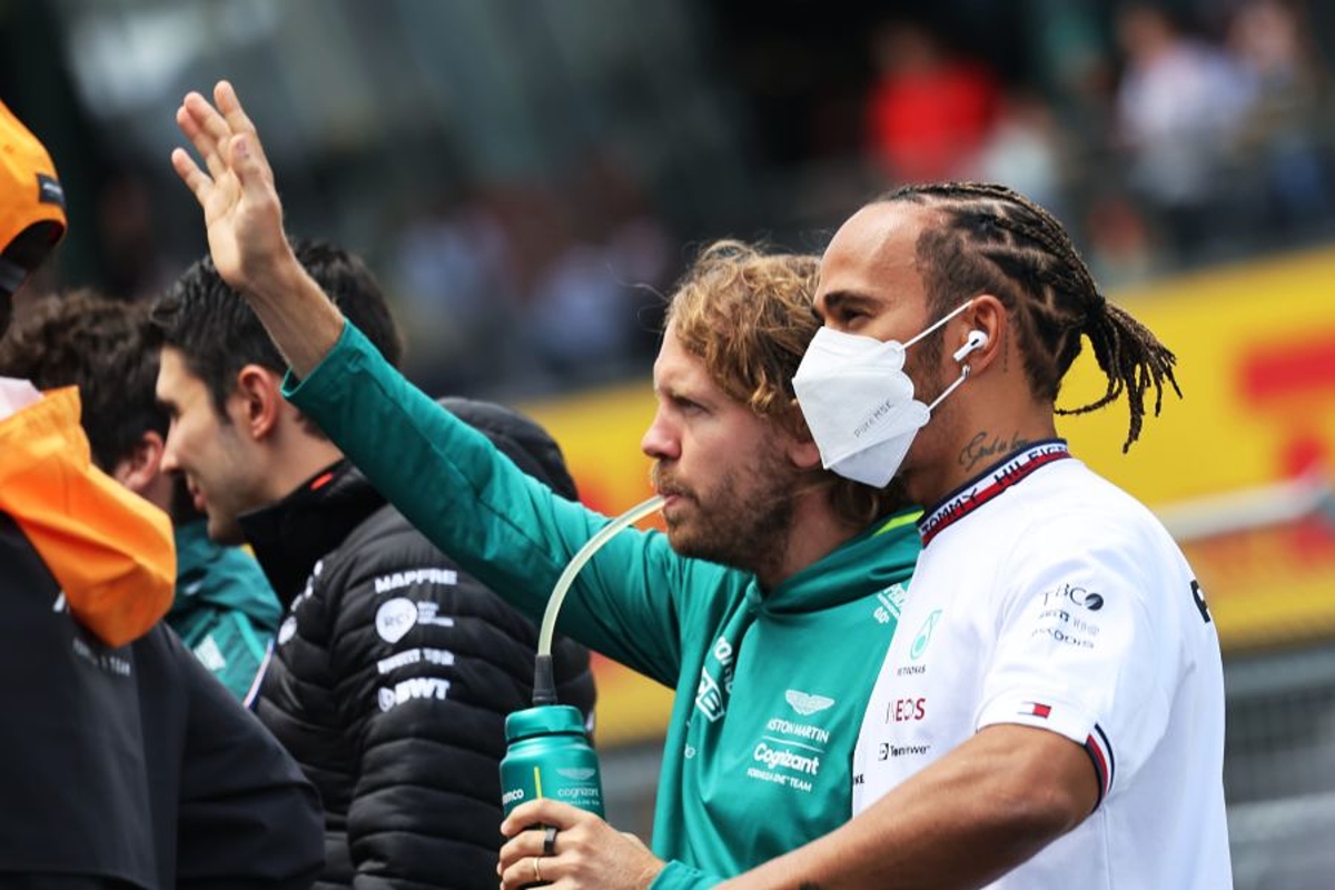 Vettel benoemt opmerkelijk moment waarop vriendschap met Hamilton beter werd