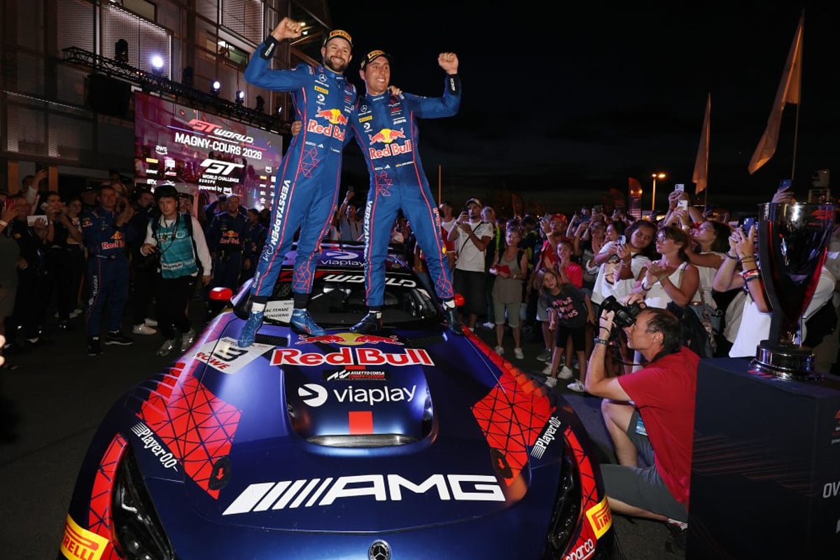 Gounon and Juncadella after Magny-Cours victory