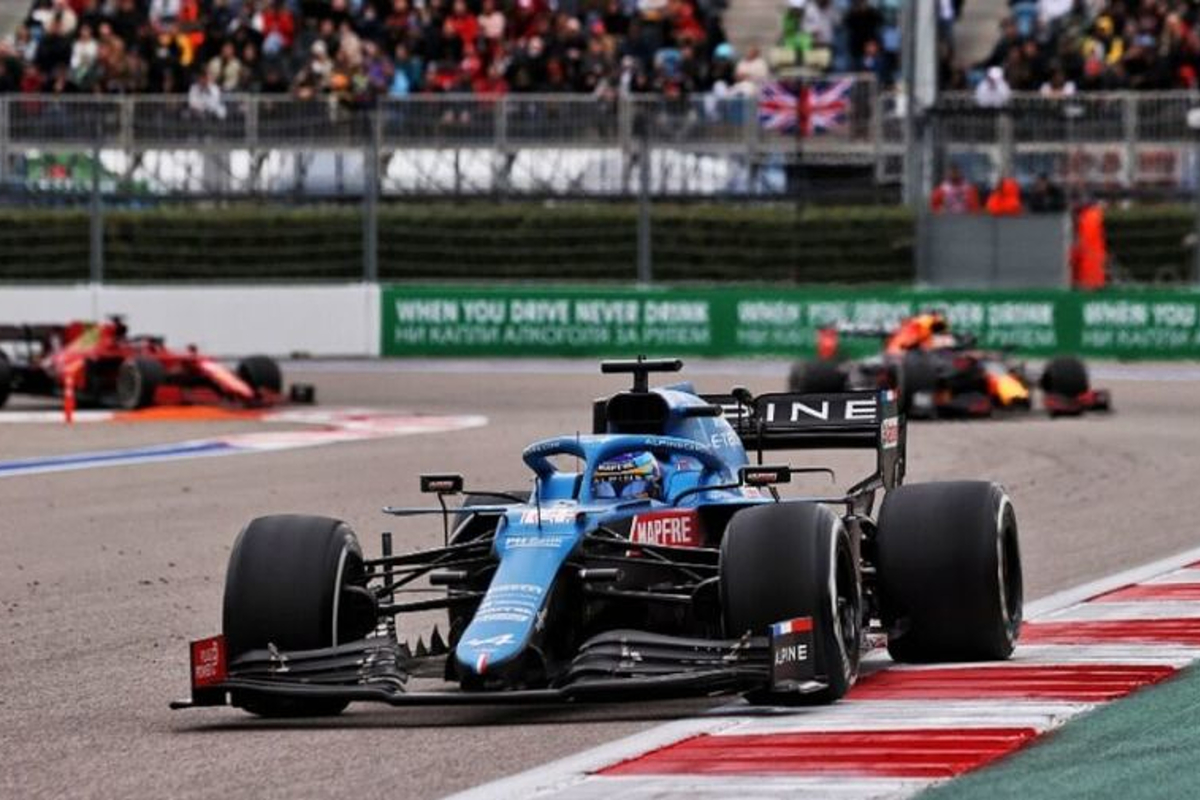 Alonso bemoans lack of luck after podium slips away