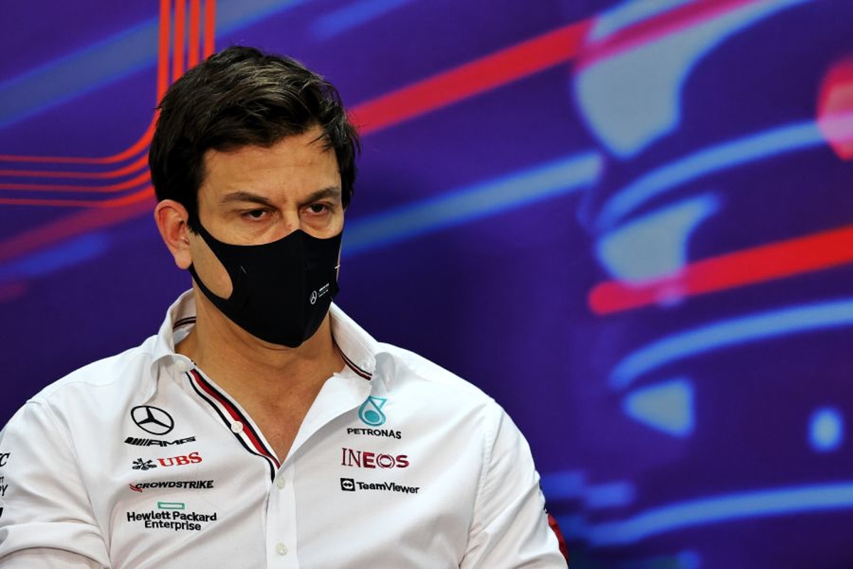 "On a tordu le bras à personne", assure Wolff suite au maintien du GP d'Arabie saoudite