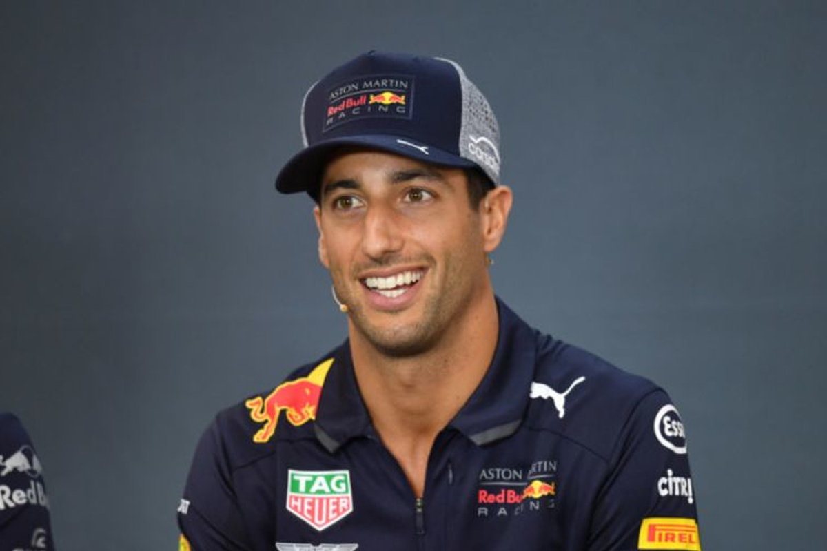 Is this Daniel Ricciardo's new girlfriend? - GPFans.com
