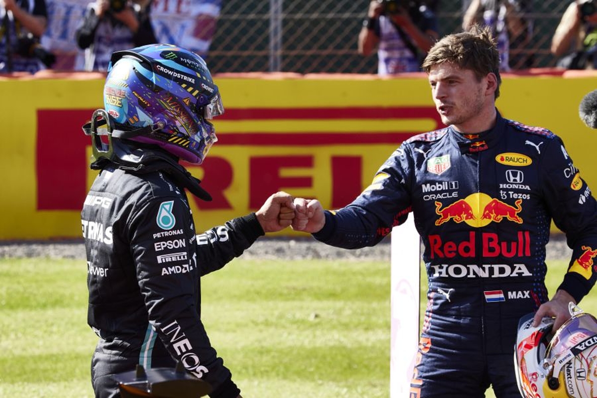 Verstappen hoopt Hamilton in 2022 weer te zien: "We respecteren elkaar enorm"