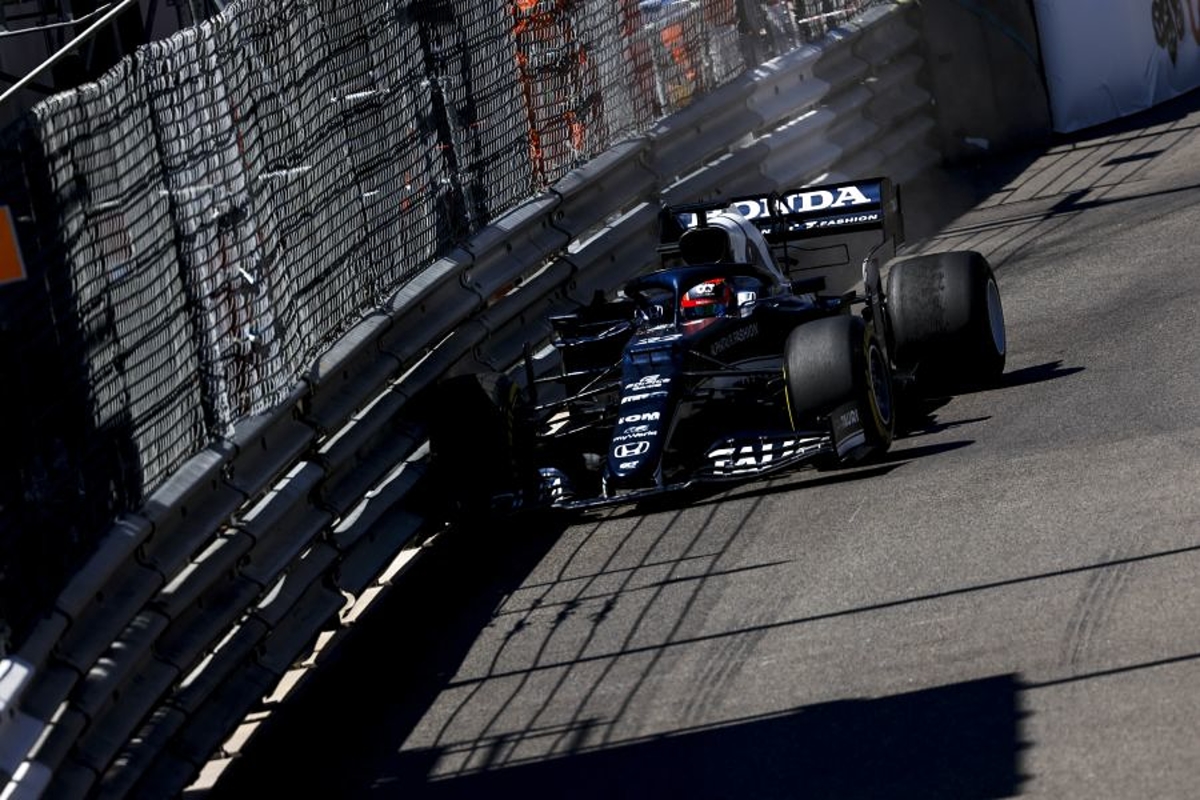 Tsunoda blames “dust and degradation” for Monaco barrier-bashing moment