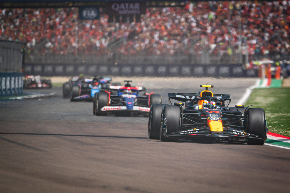 F1 Checo Hoy: A la par de Verstappen; Jos tendría de rehén a Red Bull