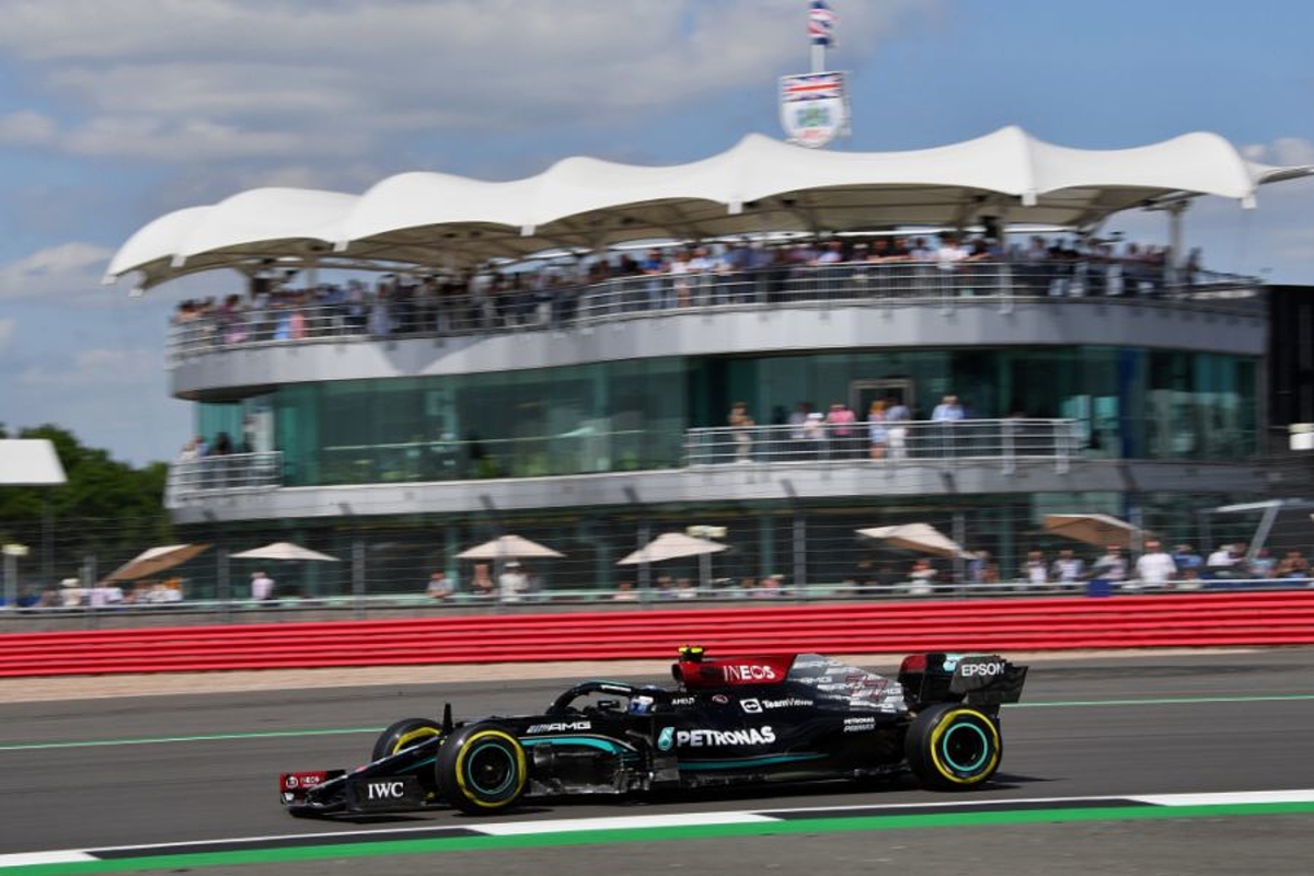 Bottas opgeofferd door Mercedes voor snelste tijd Hamilton: "We zijn een team"