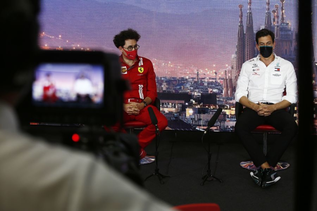Wolff 'verwacht' dat Ferrari in 2022 weer om de titel kan strijden