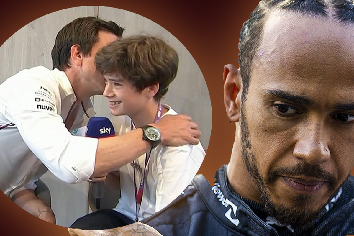 'Wolff verklapt aan kind-reporter: Hamilton tekent voor 2 seizoenen bij'