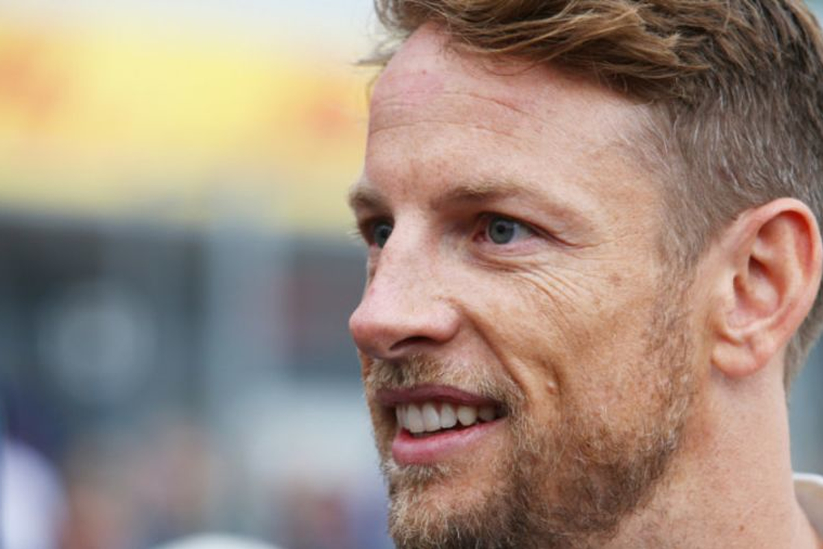 Voormalig F1-coureur Jenson Button is vader geworden
